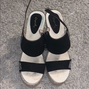 black platform wedges